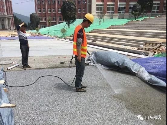 您需要了解的透水混凝土養(yǎng)護(hù)知識(shí)